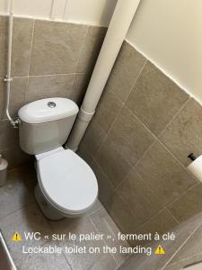 Rooms with fabulous view on Paris roofs