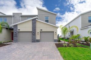 1147CR CHAMPIONS GATE,CONDO + GAME ROOM