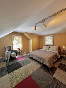 Warm Cabin Escape near Loon Mountain, Ice Castles and Cannon Mountain