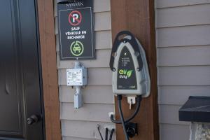 2 bedroom condo Ski in Ski out Sommets St-Sauveur