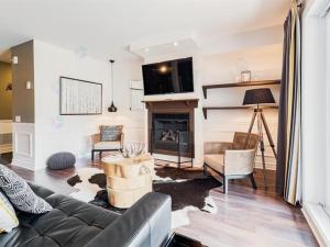 2 bedroom condo Ski in Ski out Sommets St-Sauveur