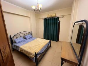 Cozy Apartment, on Sheraton Road Near Metro Market