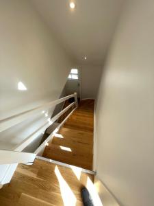 F27-1 3 people, 3 bedrooms, fully furnished