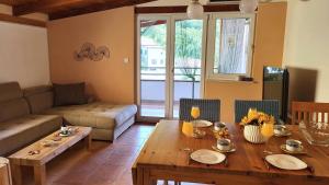 Live & Work Dalmatian Way at Chic Lajka Duplex