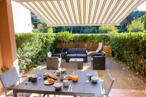 "LEscale" T2 dans résidence avec Piscine, plage à 150m, Parking