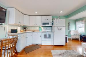 Hampton Beach Hangout