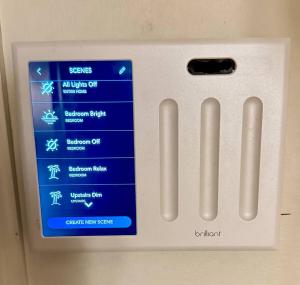 Tranquil Bayview Oasis - saltwater hot tub year-round - reserved parking