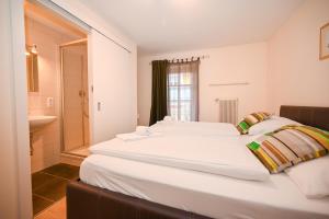 Chalet Skilift - Lake View byin One Apartments