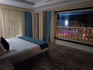 امواج الحمراء للشقق المخدومة2