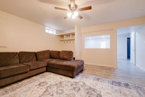 2 Mi to UMD Apt with Free Parking in Silver Spring!