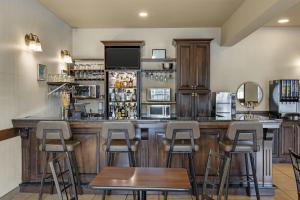 Best Western Plus Fredericton Hotel & Suites