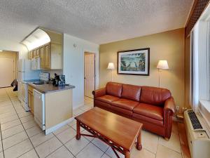 Harbour Beach Resort 805