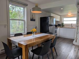 Condo 1 - Waterfront with SPA, Fireplace & Barbecue