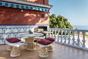 Villa Miramar with Pool, BBQ, Billiard & Sea View