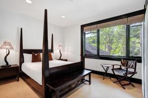 Ski-in Ski-out 3BRLoft Condo, Bachelor Gulch condo