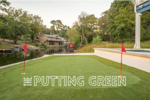 Heated Pool | MiniGolf | Fire Pit | Hot Tub | Lake