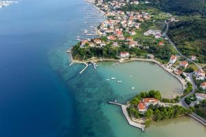 Apartment Supetarska Draga - Donja 2013b