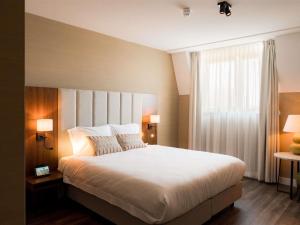 Hotel Ter Zand - Handwritten Collection