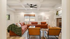 Luxury 3 BDR Edmond, Fuseball, Pac-Man, Sleeps 9