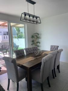 Casa en Punta Piedra