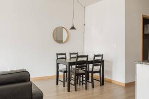 East Side 1BR Apt - Near Brady St and Fiserv with Balcony