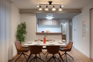 New open 岸里玉出 Maison Le Jaune 玉子心斋桥道顿崛电车直达