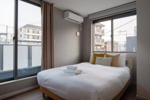 New open 岸里玉出 Maison Le Jaune 玉子心斋桥道顿崛电车直达