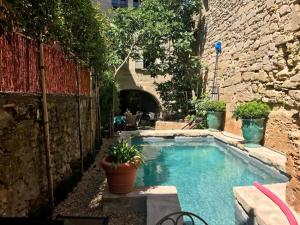 Chez Vous à Uzès, Heated Pool, Garden, Historic Centre