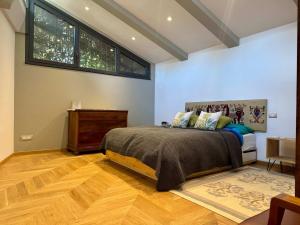 Spacious Rome Loft in Aventine Area