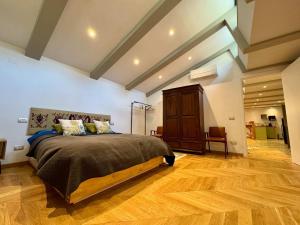 Spacious Rome Loft in Aventine Area