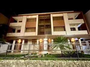 Apto em TORRES a 200m da Praia 100m do Morro do Farol 150m Lagoa do Violão perto de tudo Localização EXPETACULAR