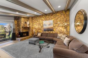 Lake Cliffe 305 Building A