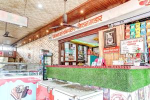 Hotel O Shree Nath Kathiyawadi Restaurant Hiran Magri