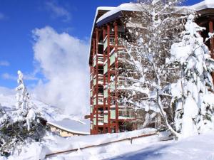 Appartement 5 pers, ski aux pieds, balcon, TV - FR-1-346-585