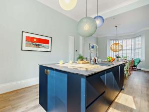 6 Bed in Saltburn-By-The-Sea 87398