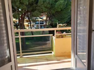 T2 climatisé avec garage, proche centre et plages - FR-1-610-113