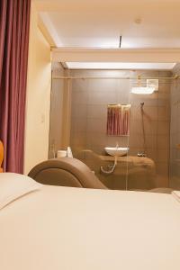 Du Thuyền Hotel Hồ Chí Minh