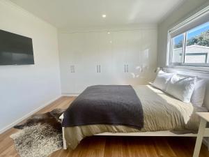 The Salty Olive - WiFi Pet Friendly Outside