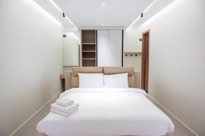 Luxury Zoe 6 Bedroom -7 Bathroom Big Size Villa