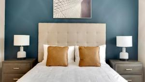 Landing Apartments - Lewisville