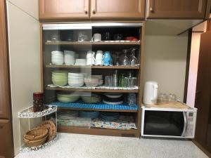 Kamakura Guest House 3 Bedrooms, Sleeps 10