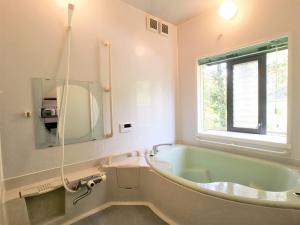 Kamakura Kamakura Guest House 3 Bedrooms, Sleeps 10 Accommodation lobby