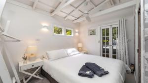 The Pelicans Nest at Pretty Beach by HolidayCo