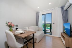Brand new 1 BR apt 403 at Space Condo near Boat Avenue
