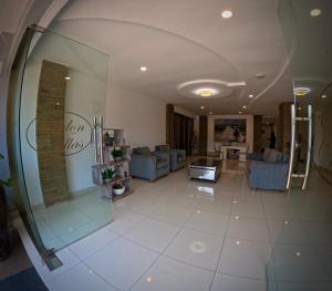 Eldon Suites & Apartments