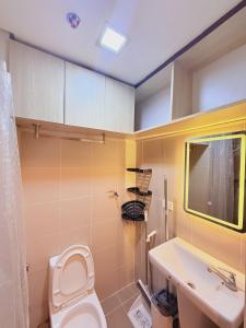 Cozy Minimalist Staycation