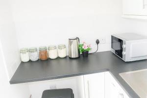 PerfectTrade Crews Van Parking LongTerm