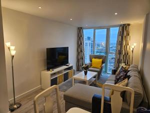 Stylish 1BDR Flat with 24hr Concierge East Croydon