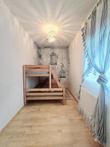 Kunst Apartment im Schwalbenhaus