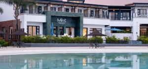 The Blyde Crystal Lagoon Pretoria 3Bed